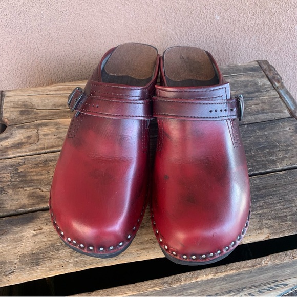 Troentorp Swedish Donatello Black Cherry Clogs - Picture 3 of 7